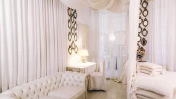 Chambre Double Standard | Minibar, coffres-forts dans les chambres, bureau, rideaux occultants
