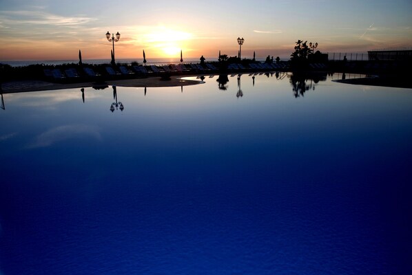 Outdoor pool, pool loungers