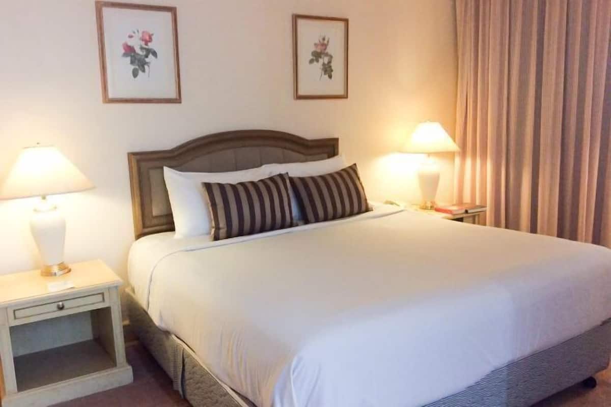 1 bedroom, minibar, desk, blackout curtains