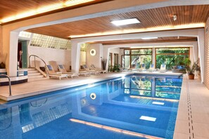 Indoor pool, outdoor pool