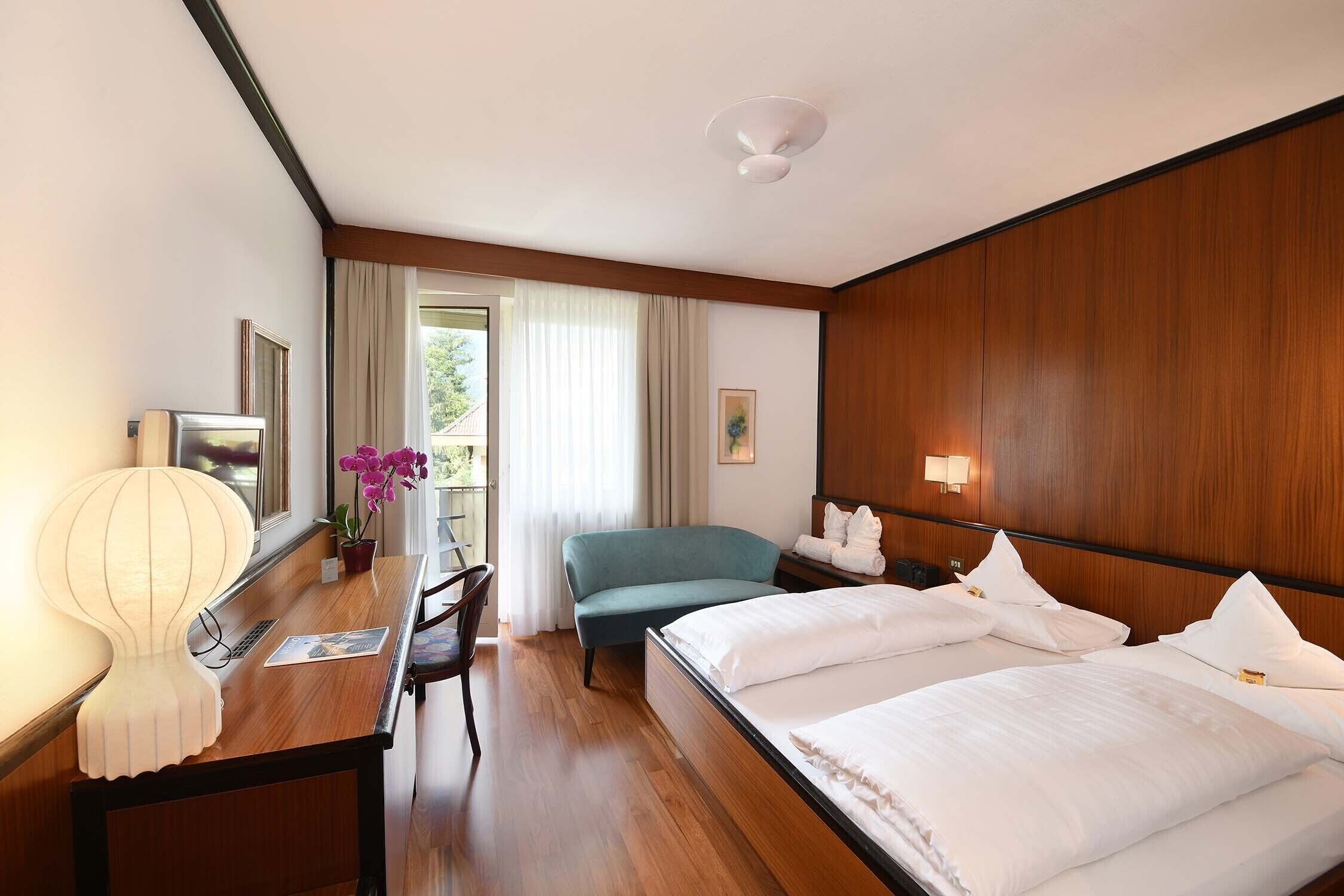 double or twin room, balcony (south side) | hypo-allergenic bedding, minibar, in-room safe, soundproofing