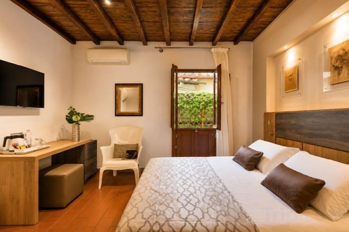 Egyptian cotton sheets, premium bedding, down comforters