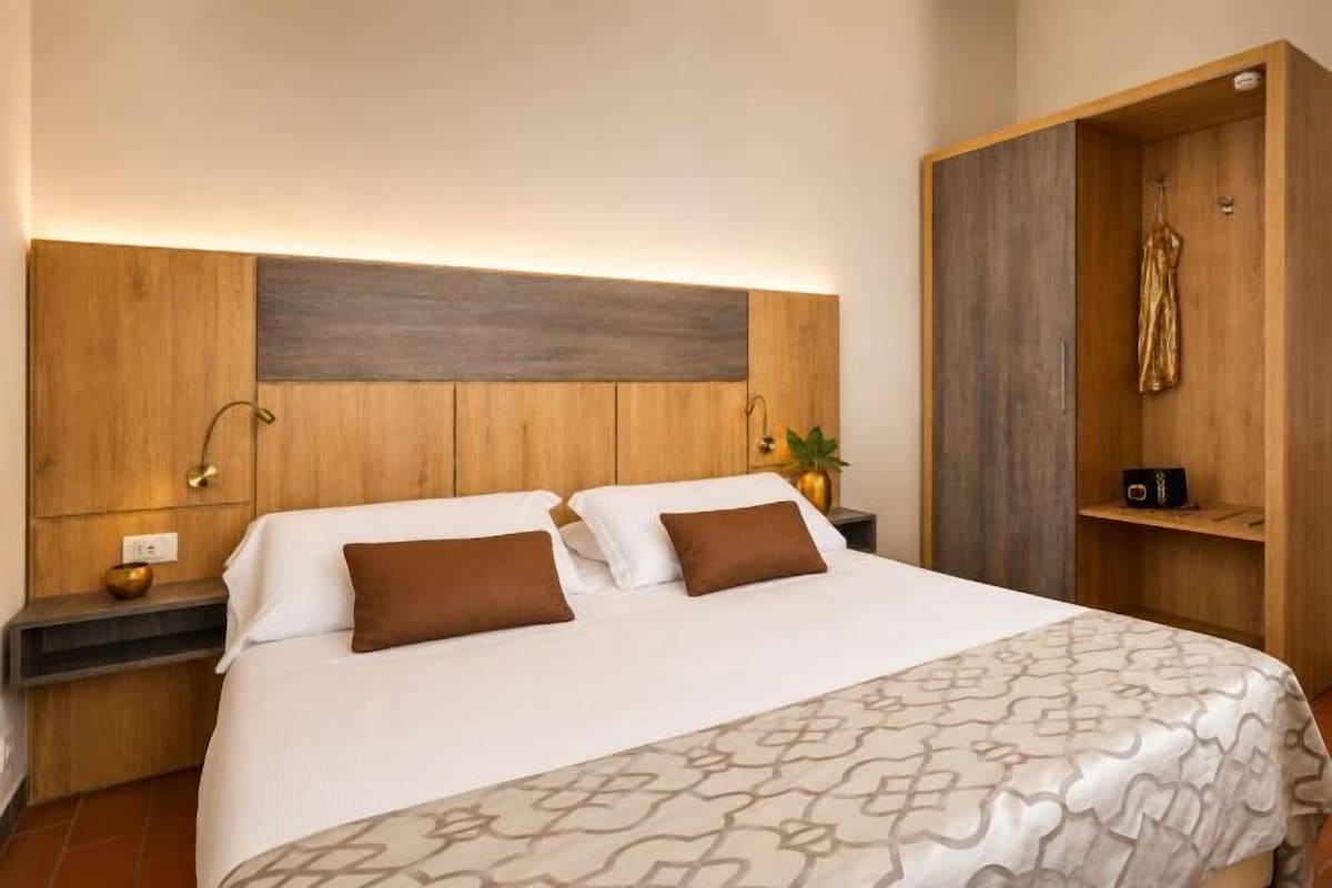 Egyptian cotton sheets, premium bedding, down comforters
