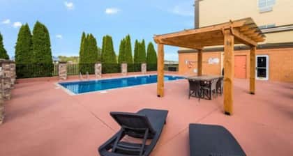Clarion Pointe Madison Huntsville