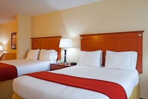 Desk, laptop workspace, blackout drapes, iron/ironing board - Holiday Inn Express Hotel & Suites Phenix City - Columbus by IHG (Phenix City)