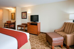 Desk, laptop workspace, blackout drapes, iron/ironing board - Holiday Inn Express Hotel & Suites Phenix City - Columbus by IHG (Phenix City)