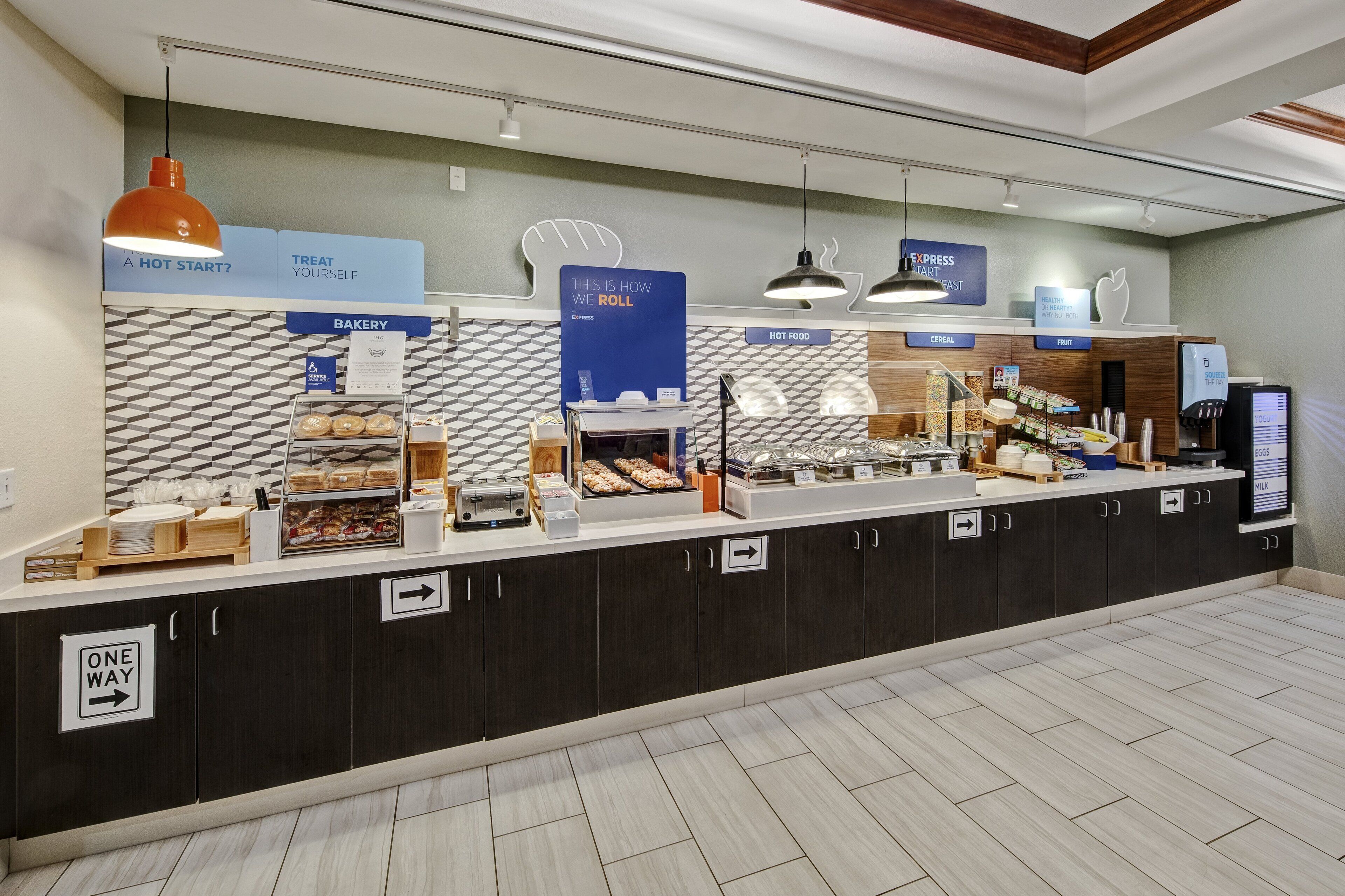 free daily continental breakfast