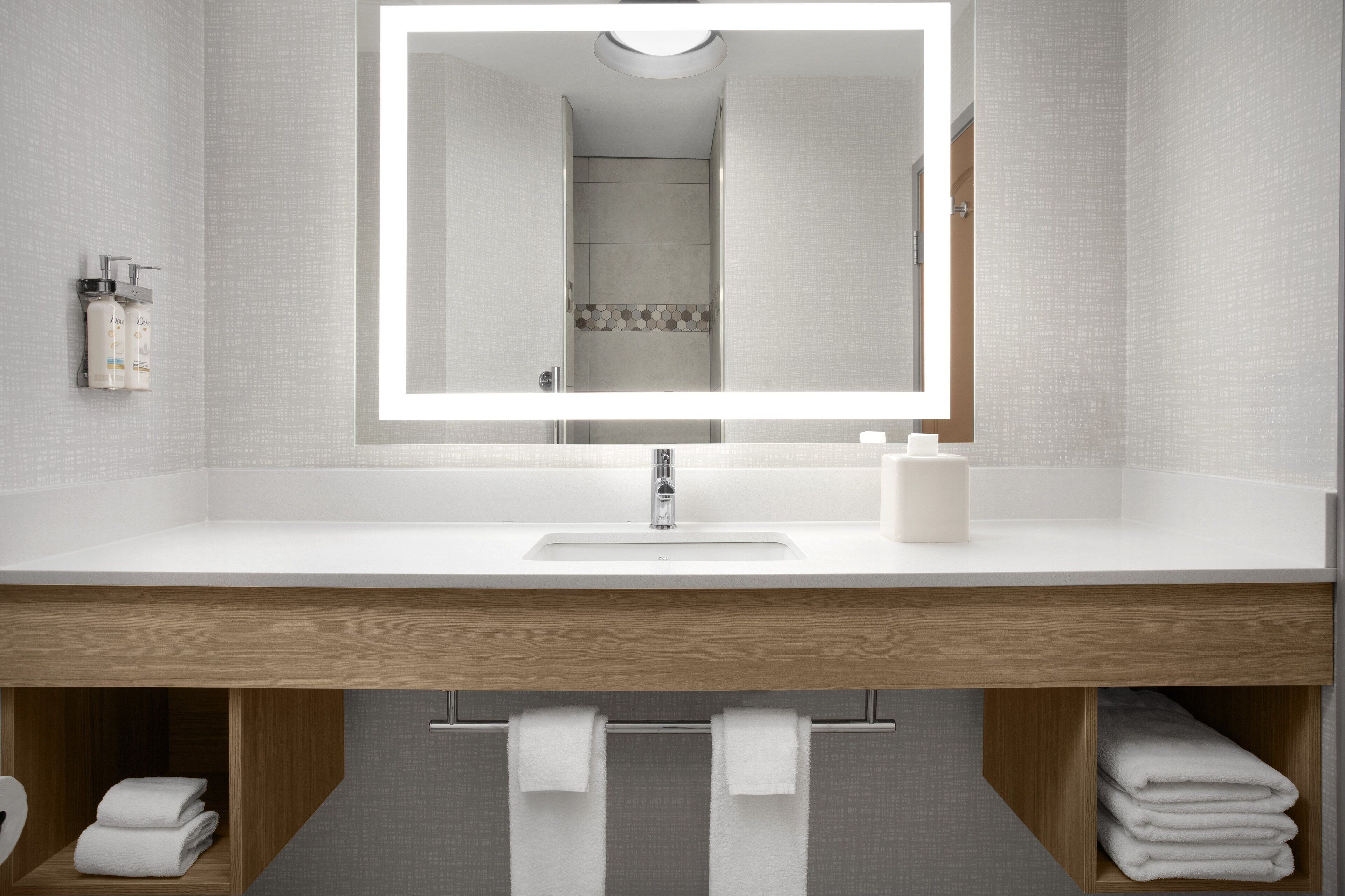 1 bedroom, in-room safe, desk, iron/ironing board