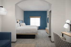 In-room safe, desk, iron/ironing board, cots/infant beds - Holiday Inn Express Hotel & Suites DFW West - Hurst by IHG (Hurst)