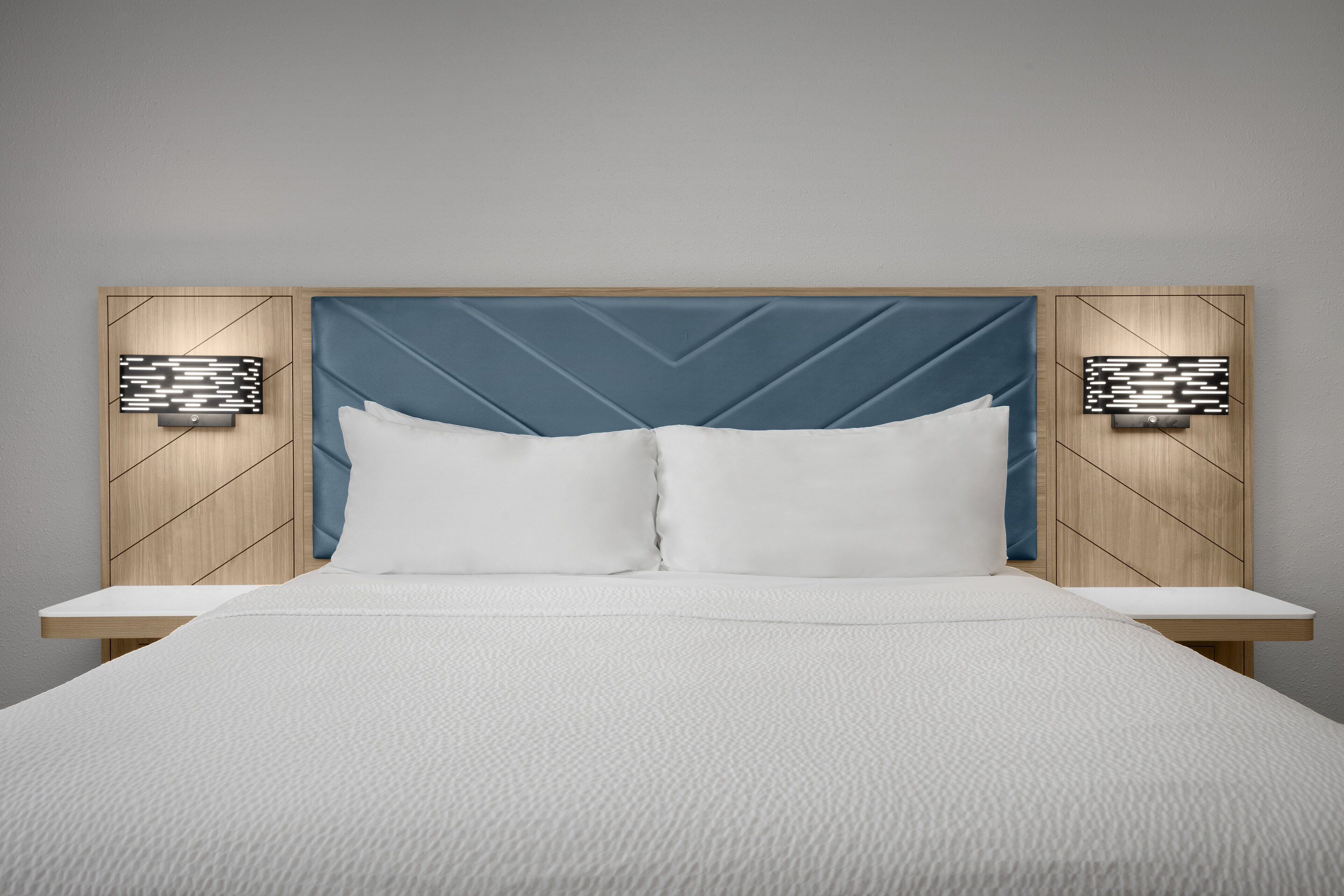 1 bedroom, in-room safe, desk, iron/ironing board