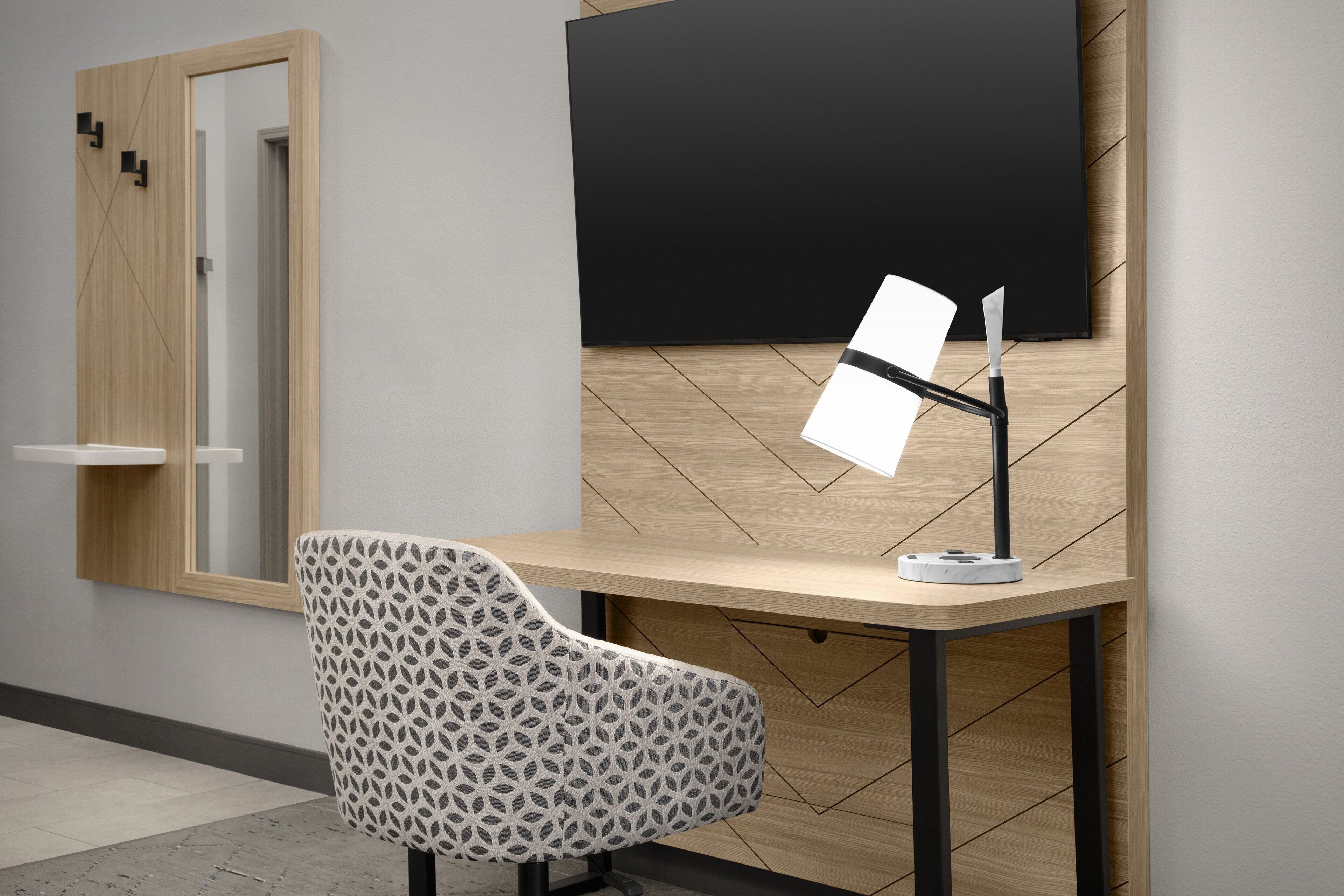 1 bedroom, in-room safe, desk, iron/ironing board