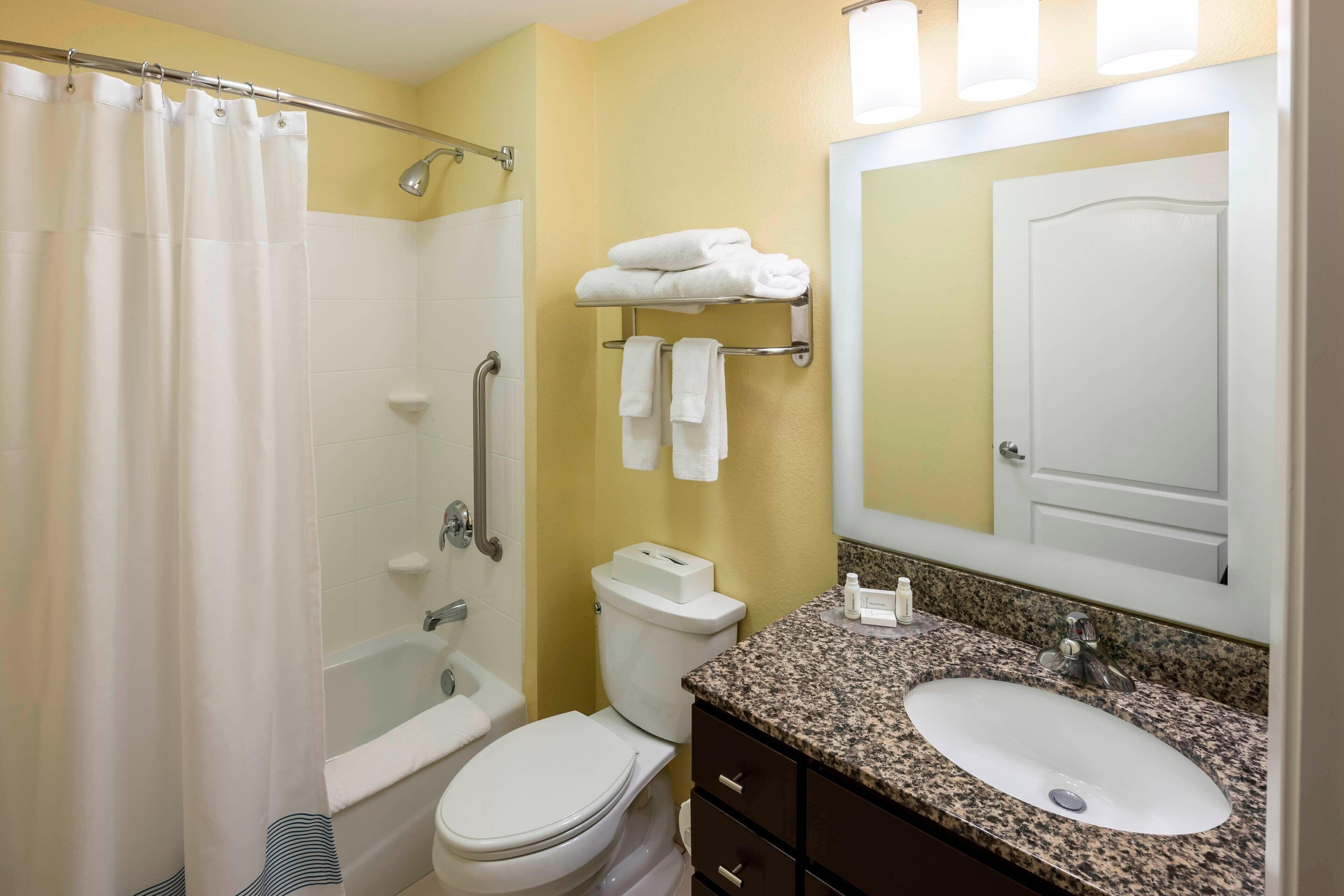 in-room safe, desk, iron/ironing board, free wifi