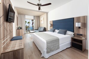 View from room - Hotel Riu Palace Oasis (San Bartolomé de Tirajana)