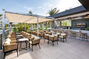 2 bars/lounges, lobby lounge - Hotel Riu Palace Maspalomas - Adults Only (San Bartolomé de Tirajana)