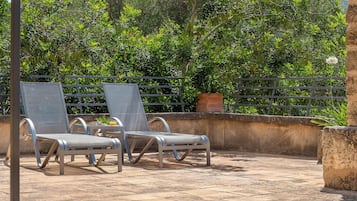 Villa, 2 habitaciones | Vistas al jardín