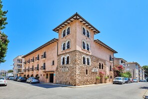 Fachada da propriedade