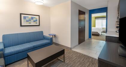 Holiday Inn Express & Suites Trinidad by IHG