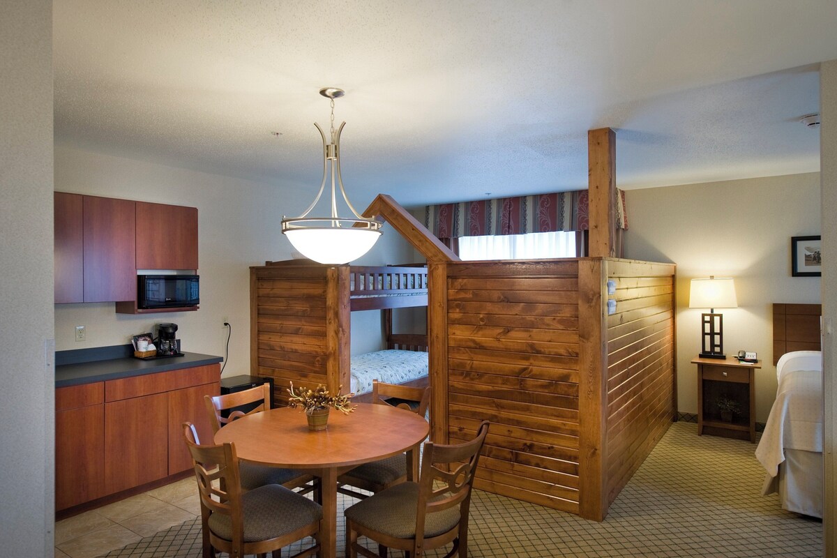 Suite, Multiple Beds | In-room safe, desk, blackout curtains, iron/ironing board