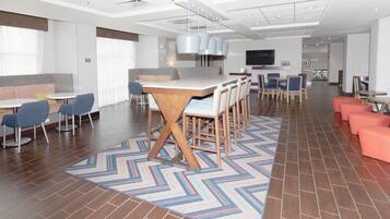 Tägliches inbegriffenes Frühstücksbuffet