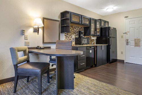 Candlewood Suites Alabaster by IHG