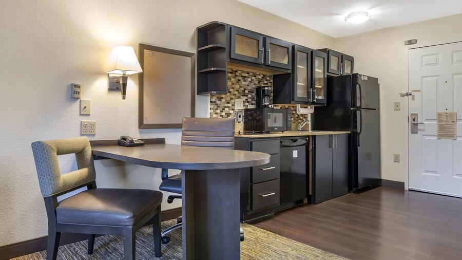 Candlewood Suites Alabaster by IHG