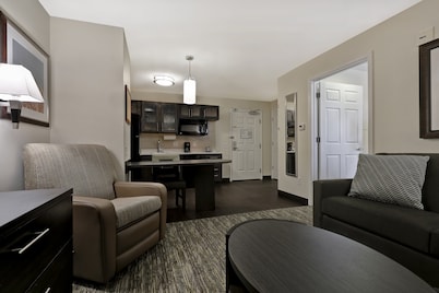 Candlewood Suites Indianapolis - South by IHG