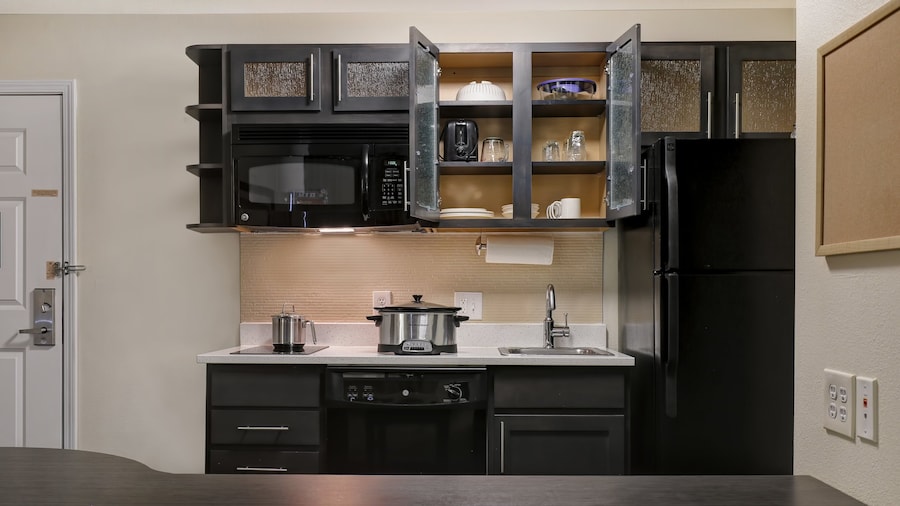 Candlewood Suites Indianapolis - South by IHG