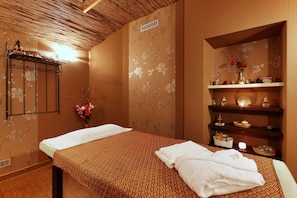 Massage/treatment rooms