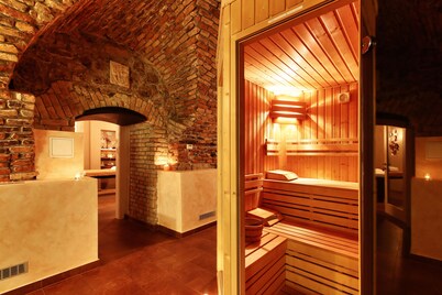 Skaritz Hotel And Residence