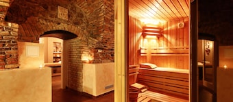 Skaritz Hotel And Residence