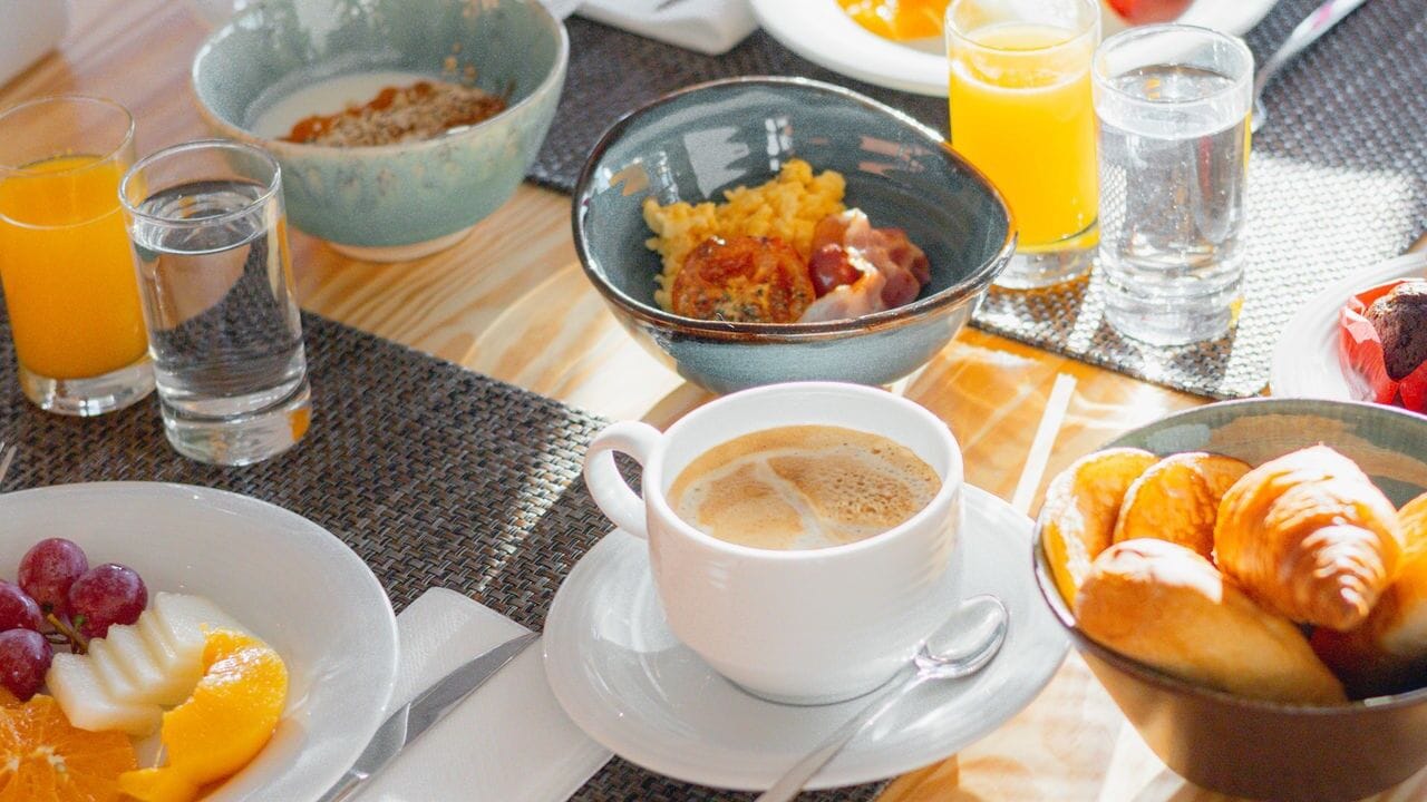 daily continental breakfast (eur 12.5 per person)
