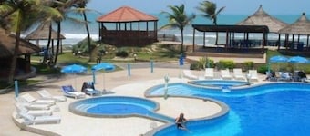 Ramada Resort Accra Coco Beach