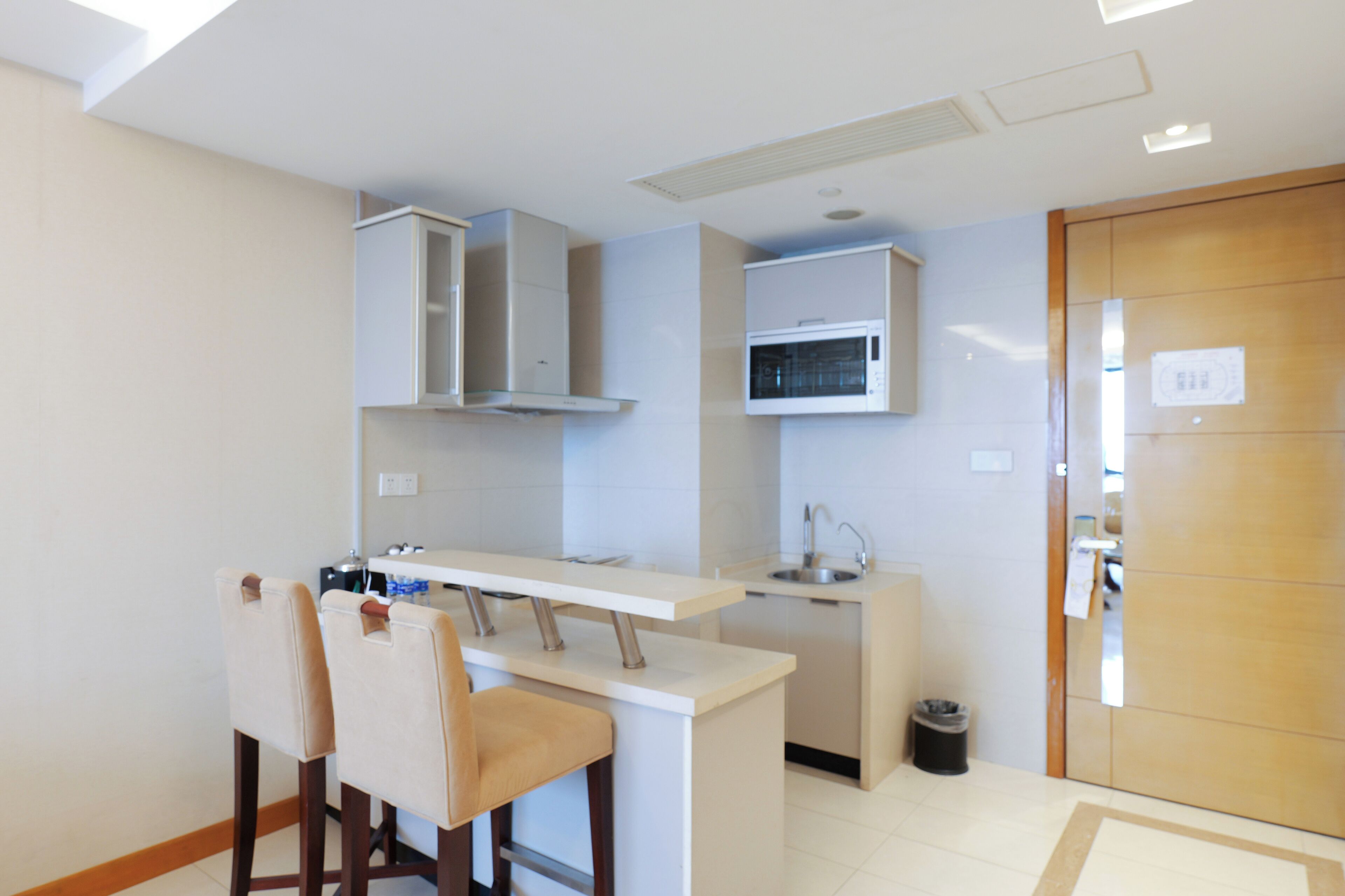 deluxe apartment | private kitchen | coffee/tea maker, eco-friendly cleaning products