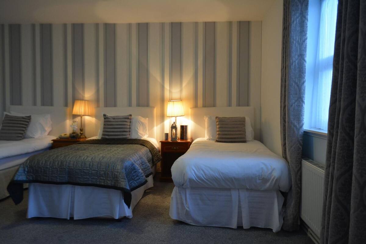 1 bedroom, desk, iron/ironing board, free wifi