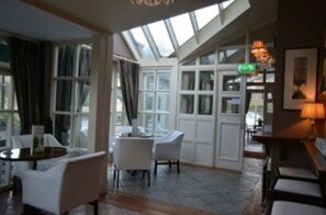 Daily full breakfast for a fee - Woodfield House Hotel (Limerick)