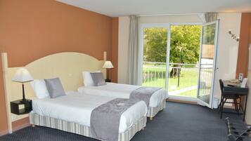 Literie de qualité supérieure, minibar, bureau, chambres insonorisées