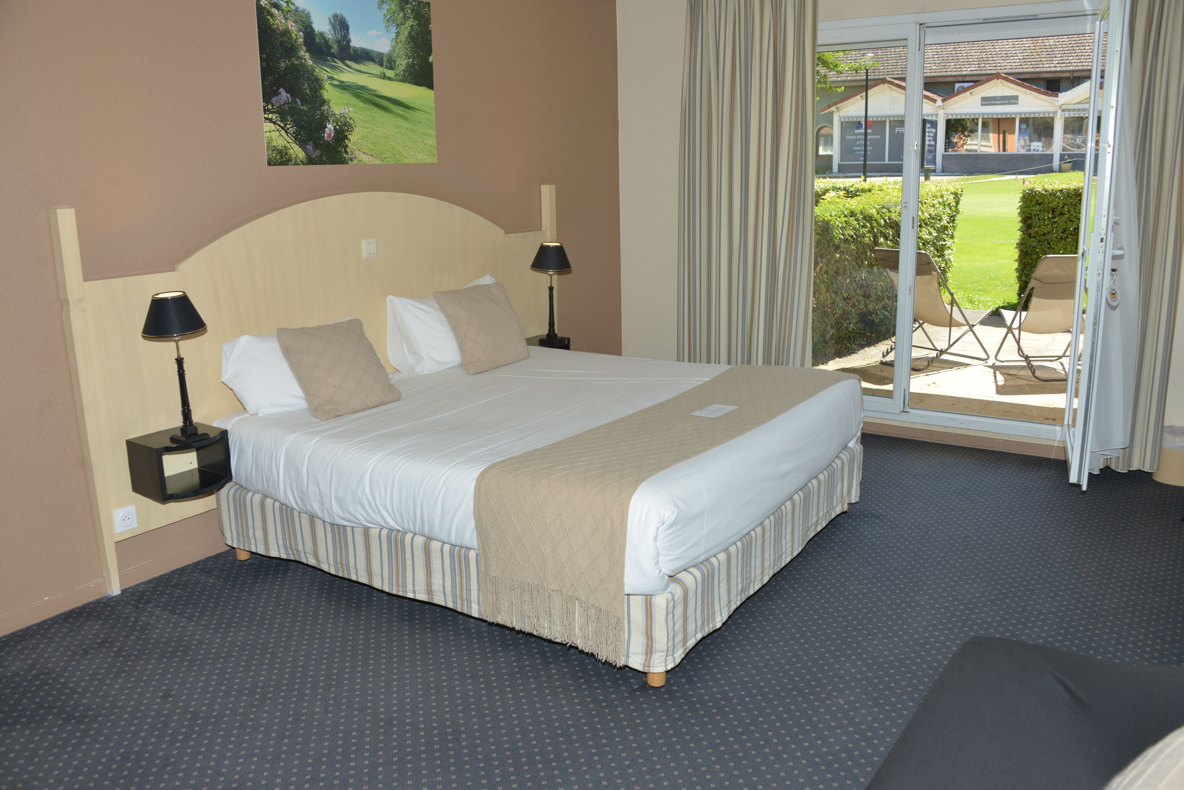 Double Room | Premium bedding, minibar, soundproofing, iron/ironing board (on request)