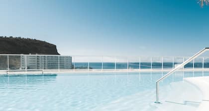 Marina Bayview - Adults Only