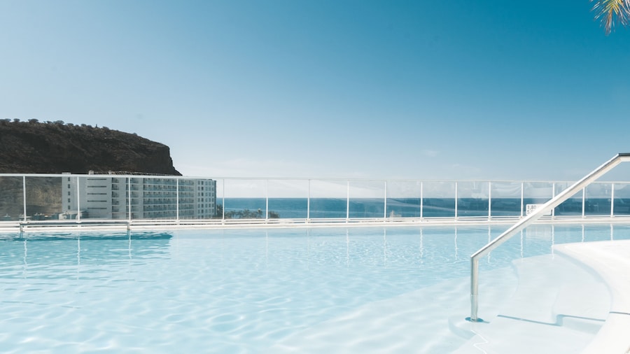Marina Bayview - Adults Only
