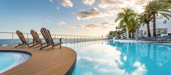Marina Bayview - Adults Only