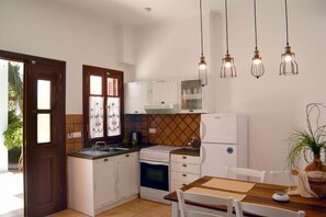 Suite (Master) | Eigene Küche | Großer Kühlschrank, Wasserkocher mit Kaffee-/Teezubehör, Wasserkocher
