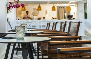 Bar (in der Unterkunft)