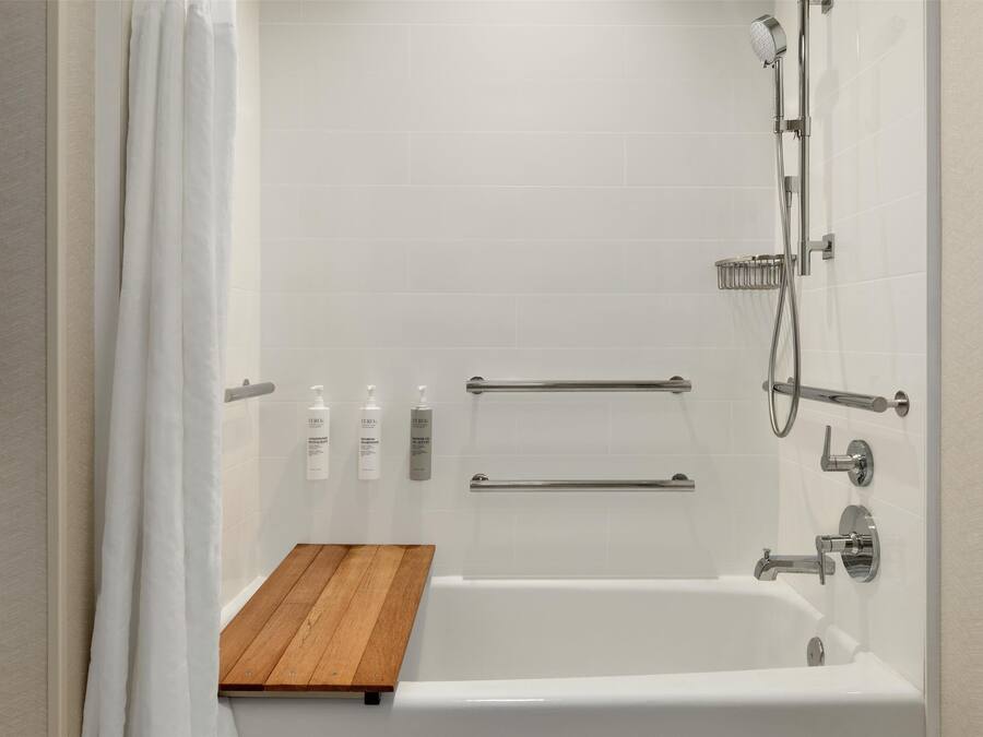 Shower kamar mandi
