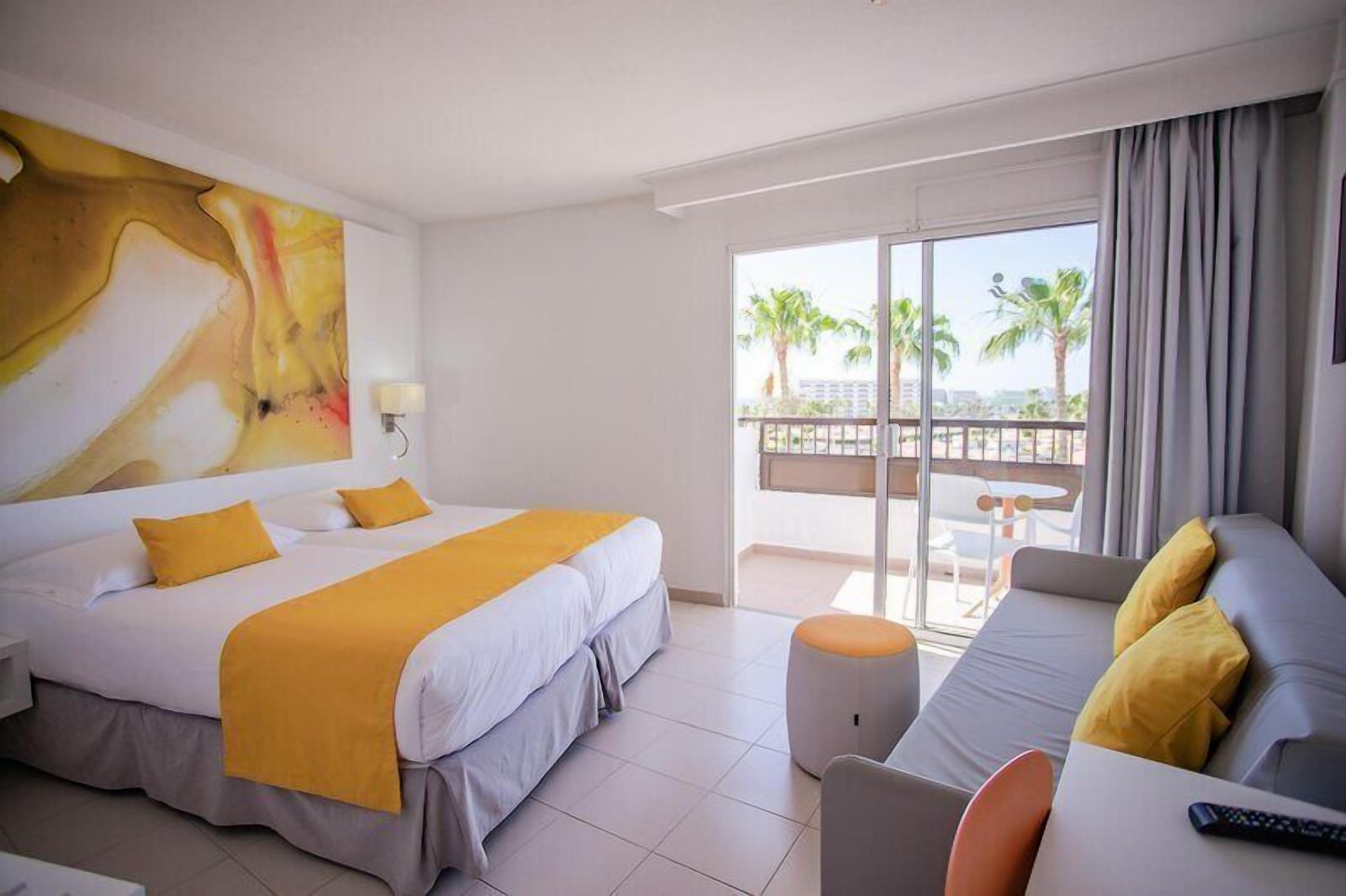 Double Room, Balcony (2 Adults) | Down duvets, pillow-top beds, in-room safe, desk