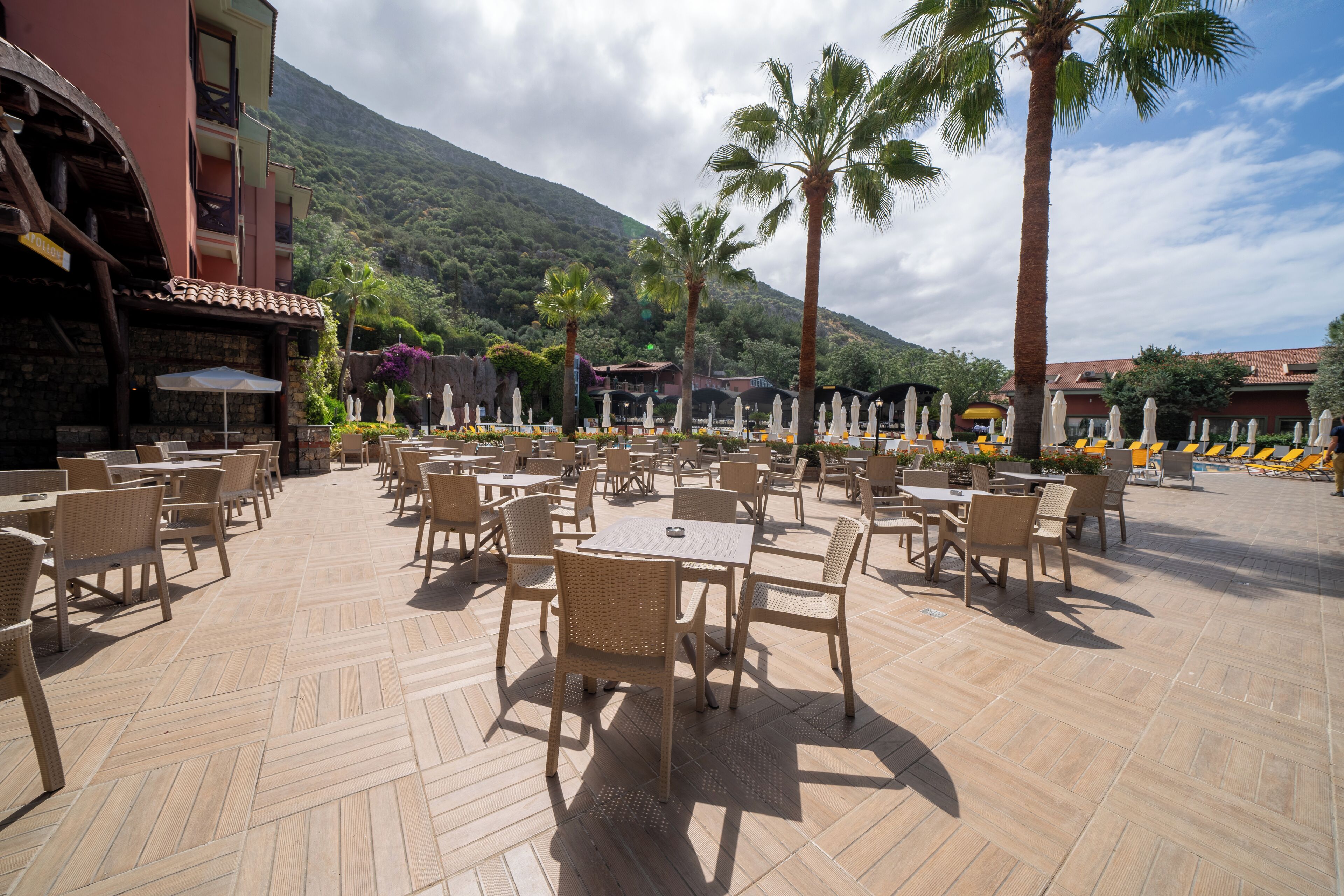 22-inch LED TV with satellite channels, TV, table football