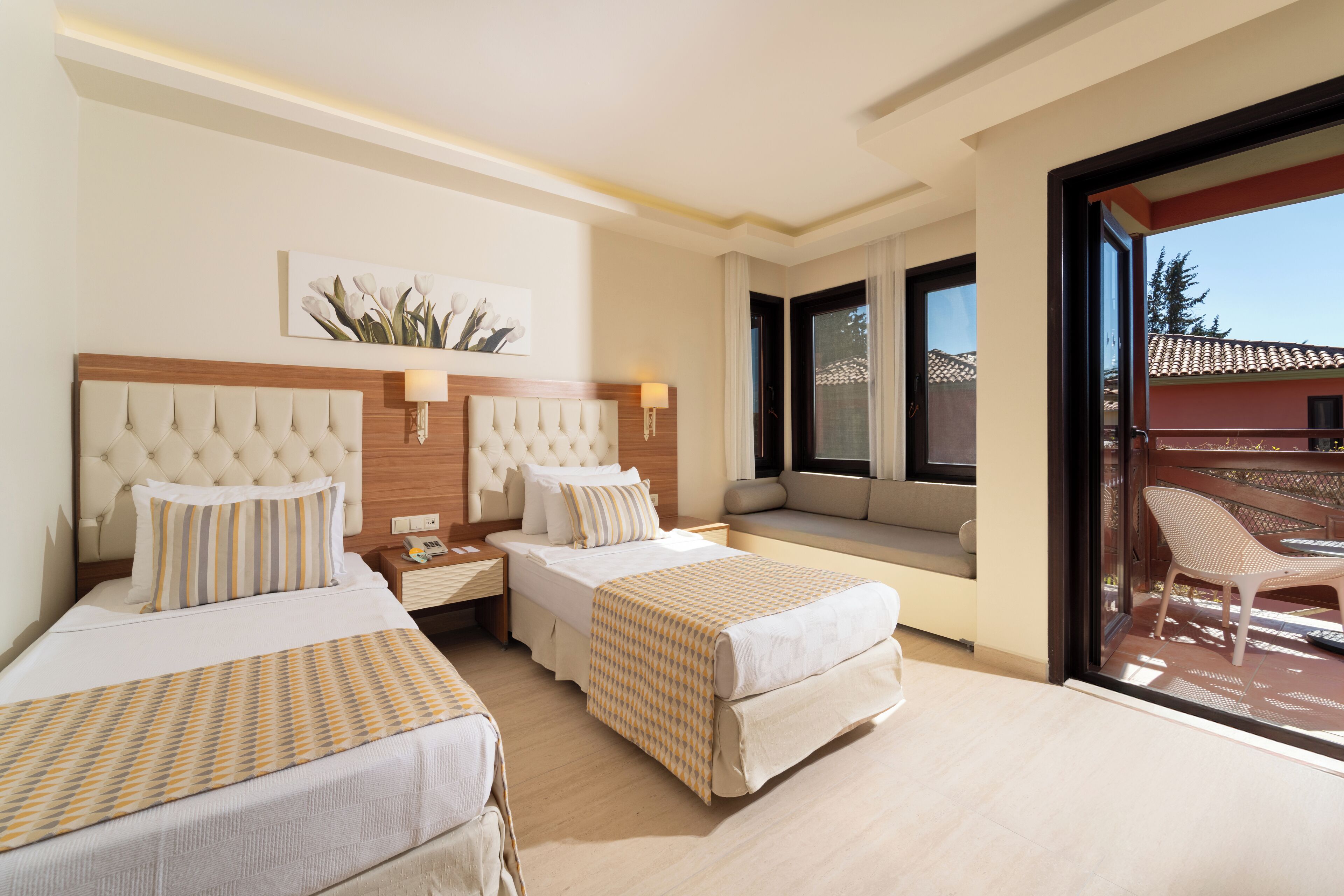 Standard Double Room | Een gratis minibar, een kluis op de kamer, een bureau