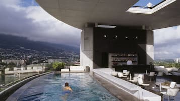 Outdoor pool, sun loungers