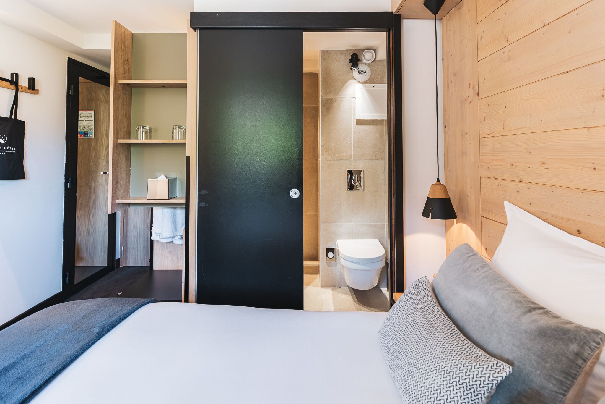 classic room | premium bedding, in-room safe, desk, soundproofing