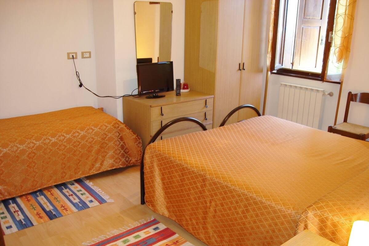In-room safe, desk, rollaway beds, free WiFi