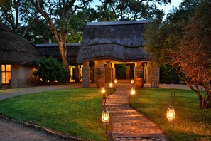 Exterior - Imbali Safari Lodge (Imbali Concession)